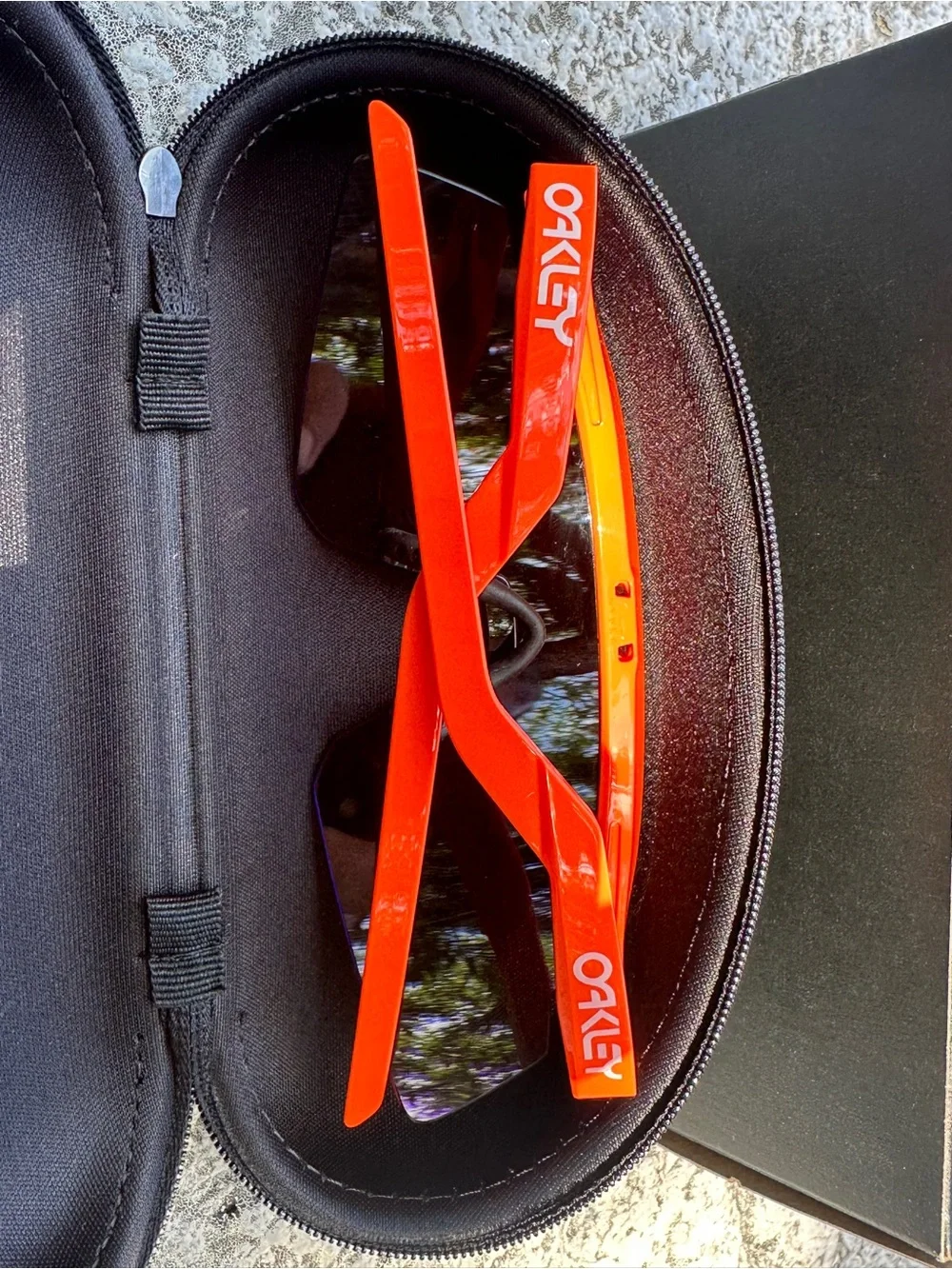 Oakley Hydra Neon Orange Frame Prizm Sapphire Lenses New Authentic OO9229 06-37
